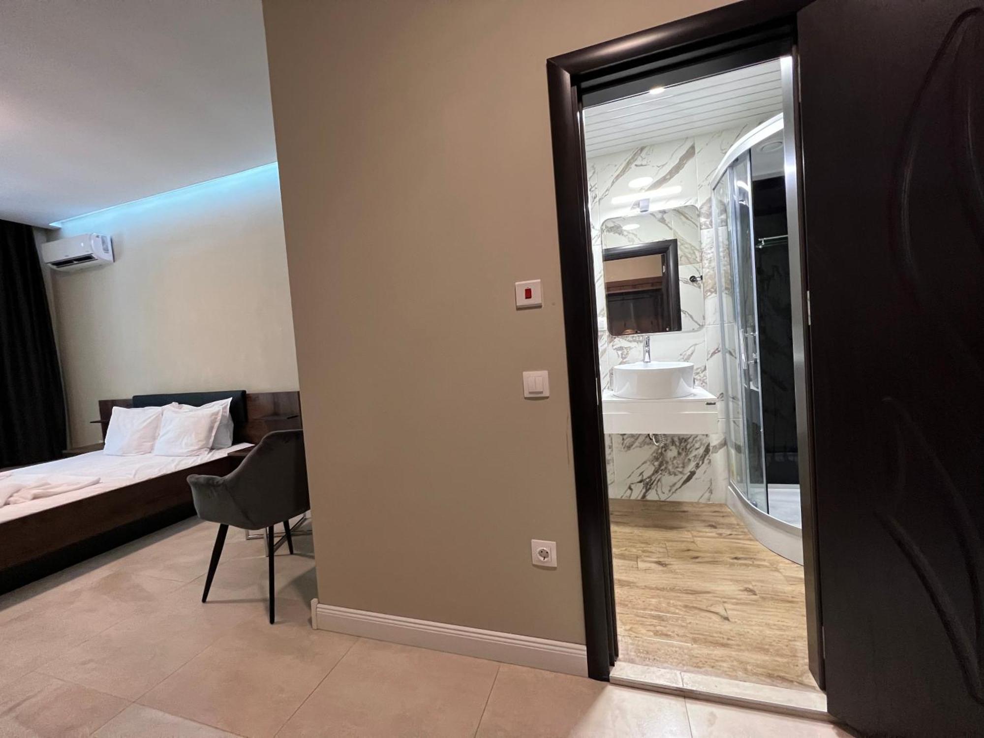 Ramay Rooms 산콘스탄틴앤헬레나 외부 사진